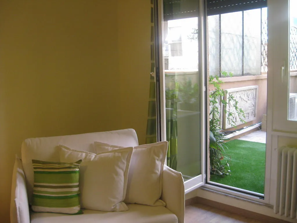 Demi'S Home Rome Guest house
